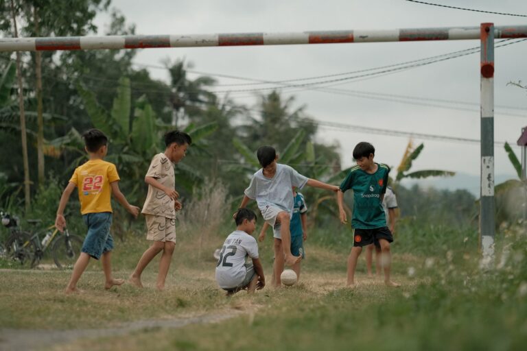 The Screen-Free Childhood Movement: What Parents Are Doing and Why