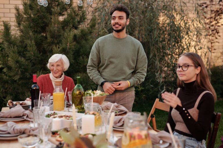 Setting Boundaries with In-Laws and Extended Family Without Blowing Up the Relationship